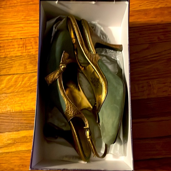 Vintage Enzo Angiolini Shoes for Women jade and gold slingbacks - Picture 9 of 10